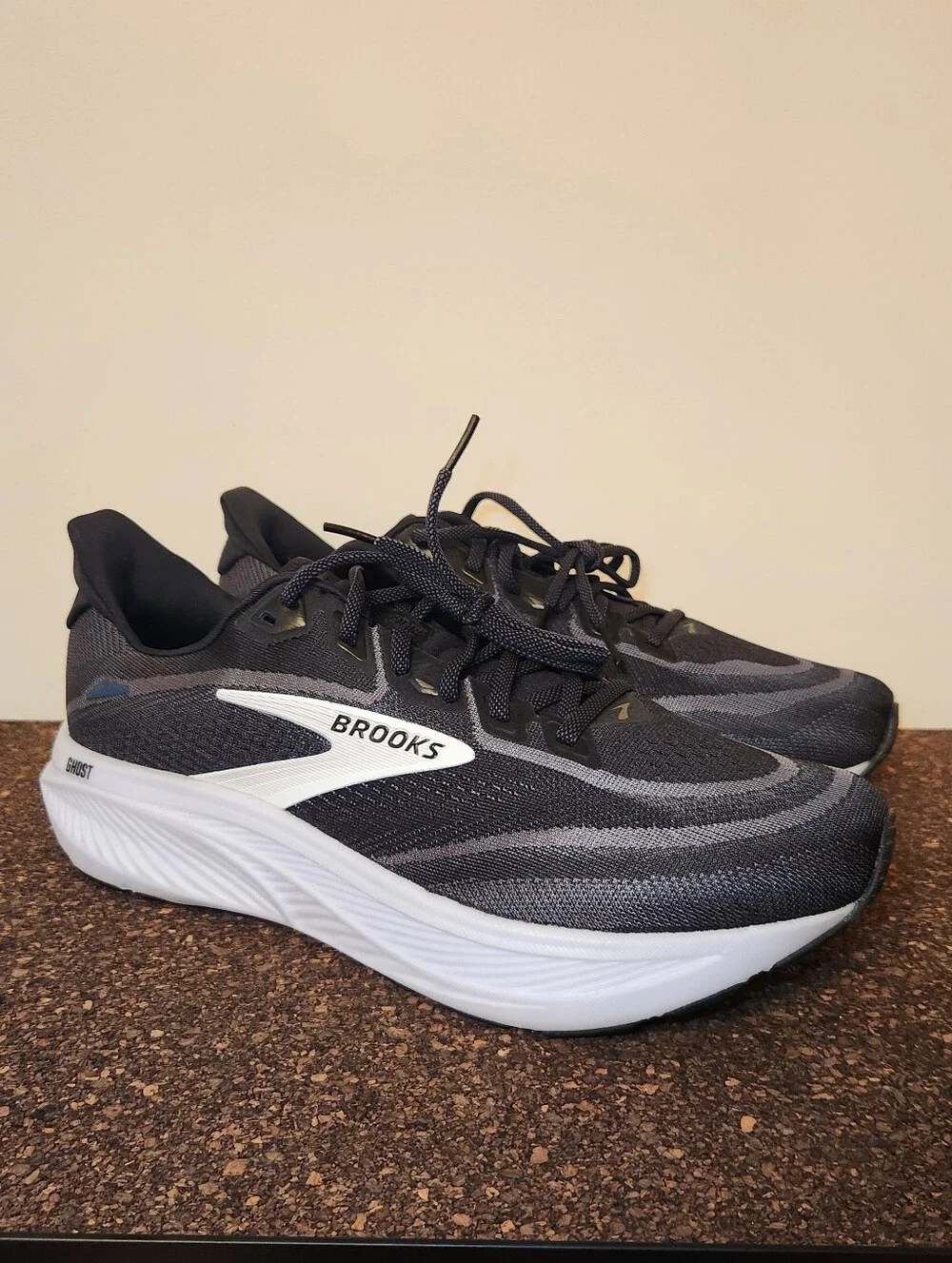 Brooks Ghost 18 Running Shoes Mens Size 10.5 Wide 2E